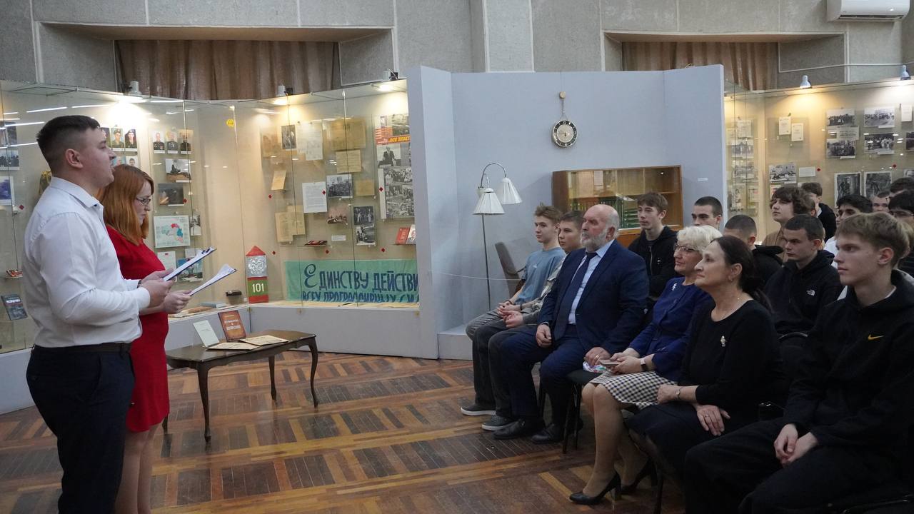 В Белгородском историко-краеведческом музее состоялся исторический экскурс «Поэт, солдат и гражданин», приуроченный к 150-летию поэта, писателя, драматурга, участника Первой мировой и Гражданской войн Ф.Н.... В Белгородском историко-краеведческом музее состоялся исторический экскурс «Поэт, солдат и гражданин», приуроченный к 150-летию поэта, писателя, драматурга, участника Первой мировой и Гражданской войн Ф.Н....