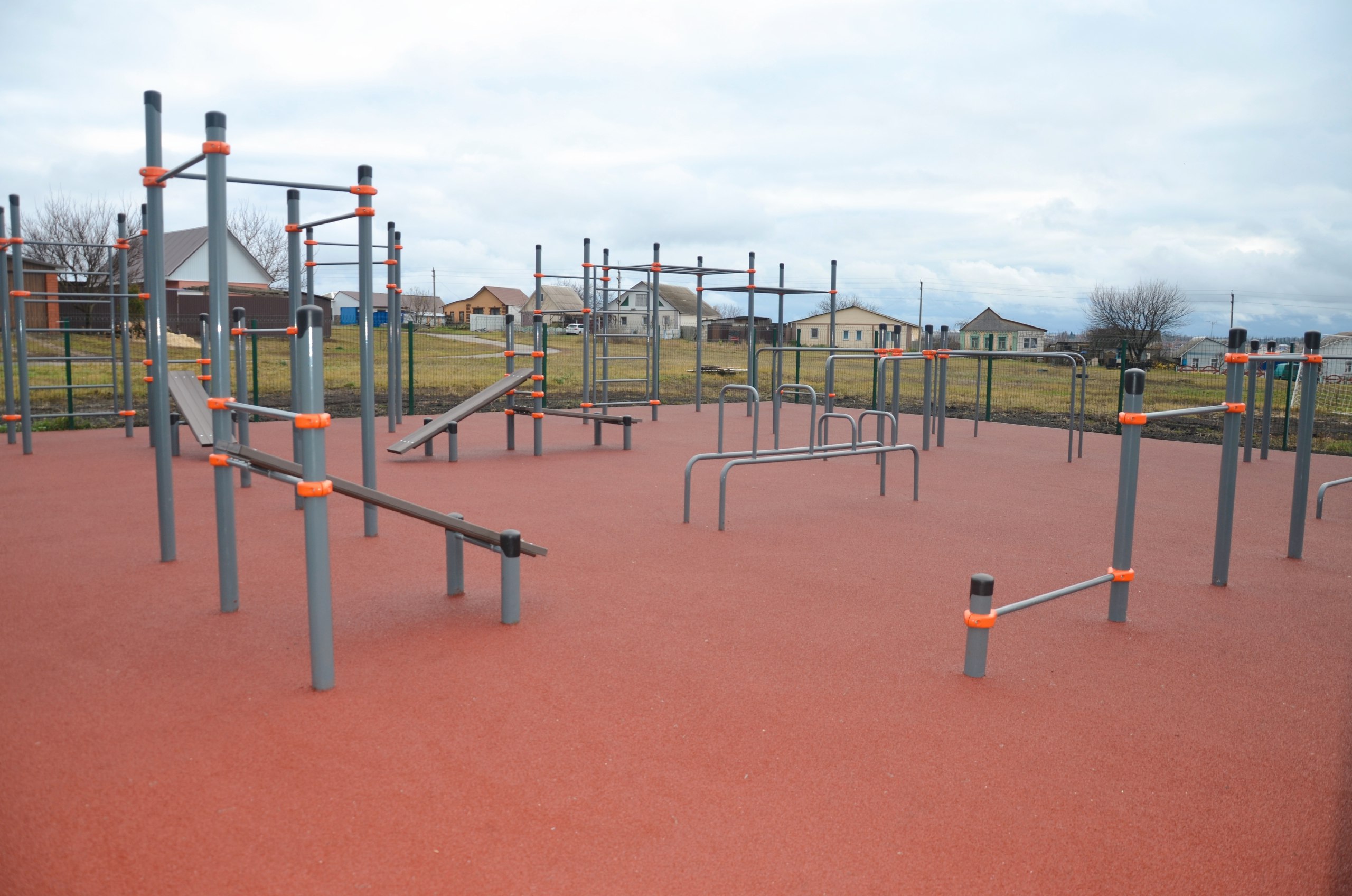 В Красной Яруге состоялось торжественное открытие трёх новых общественных пространств, созданных в рамках губернаторского проекта «Решаем вместе» В Красной Яруге состоялось торжественное открытие трёх новых общественных пространств, созданных в рамках губернаторского проекта «Решаем вместе»