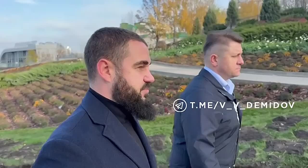 Мэр Белгорода Валентин Демидов проверил строительство новых участков велопешеходных дорожек