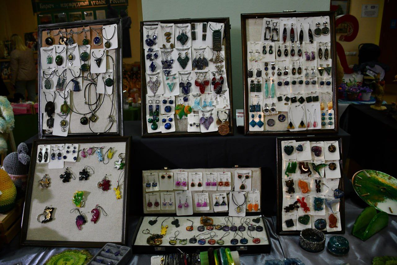 Галина Руденко: Уважаемые мастера Красногвардейского района! Галина Руденко: Уважаемые мастера Красногвардейского района!