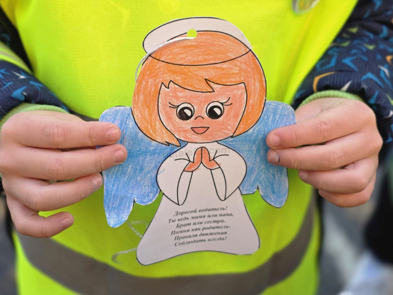 Трогательную акцию в преддверии Всемирного дня памяти жертв ДТП провели в Белгороде автоинспекторы и их юные помощники Трогательную акцию в преддверии Всемирного дня памяти жертв ДТП провели в Белгороде автоинспекторы и их юные помощники