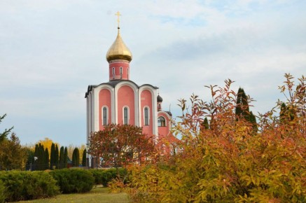 Уважаемые краснояружцы!. От всей души примите самые тёплые поздравления с Днём посёлка Красная Яруга и с престольным праздником святых бессребреников – чудотворцев Космы и Дамиана! Красная Яруга – это наш общий дом, со своей...