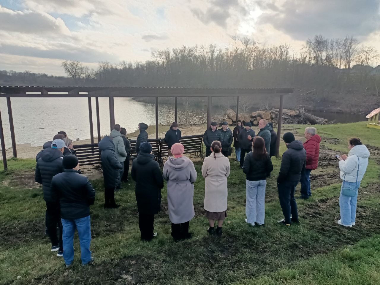 Завершены работы по очистке пруда «Железнодорожный» в посёлке Пролетарский Завершены работы по очистке пруда «Железнодорожный» в посёлке Пролетарский
