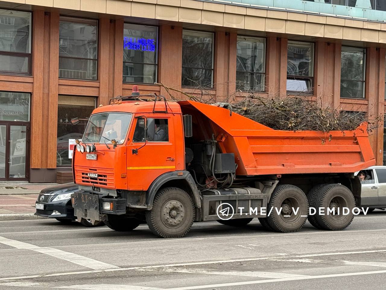 Валентин Демидов: Для коммунальных служб города начинается ответственный период