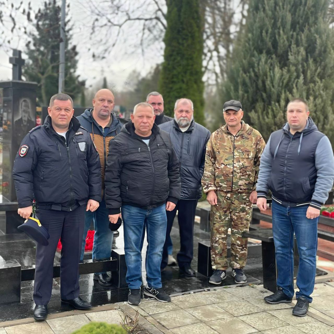 В Белгороде патрульные почтили память Михаила Бредихина В Белгороде патрульные почтили память Михаила Бредихина