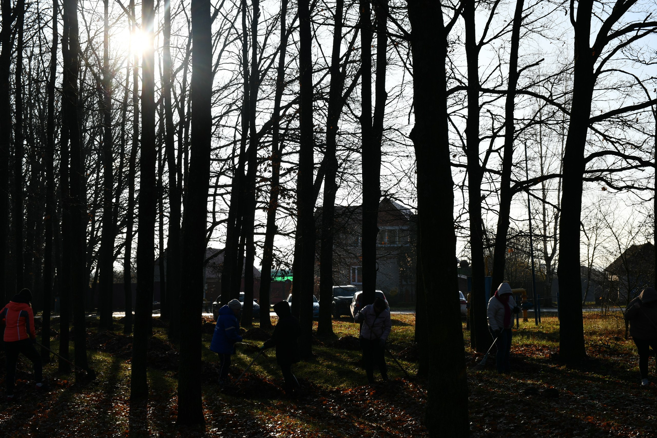 На территории Красногвардейского муниципального округа продолжаются экологические субботники На территории Красногвардейского муниципального округа продолжаются экологические субботники