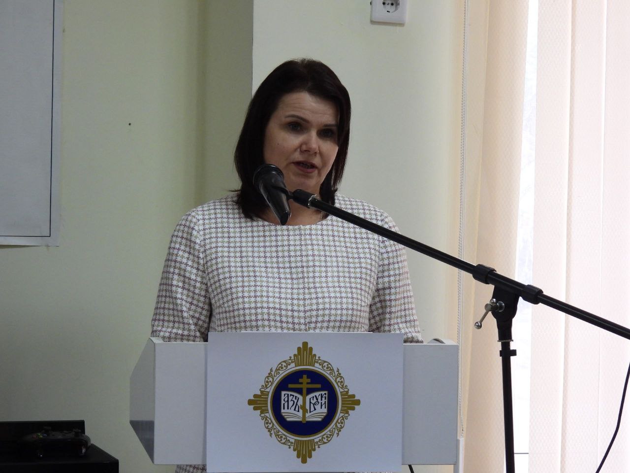 В Центре культурного развития поселка Ровеньки прошли VIII Митрофановские епархиальные образовательные чтения на тему «Просвещение и нравственность: формирование и вызовы времени» В Центре культурного развития поселка Ровеньки прошли VIII Митрофановские епархиальные образовательные чтения на тему «Просвещение и нравственность: формирование и вызовы времени»