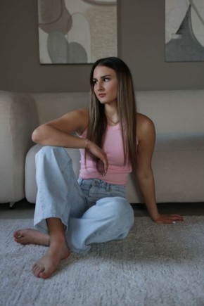 Андрей Чесноков: Дорогие друзья! В конкурсе "Лучший студент года" в номинации "Педагогическое новаторство" принимает участие студентка СОФ НИУ БелГУ София Болотских