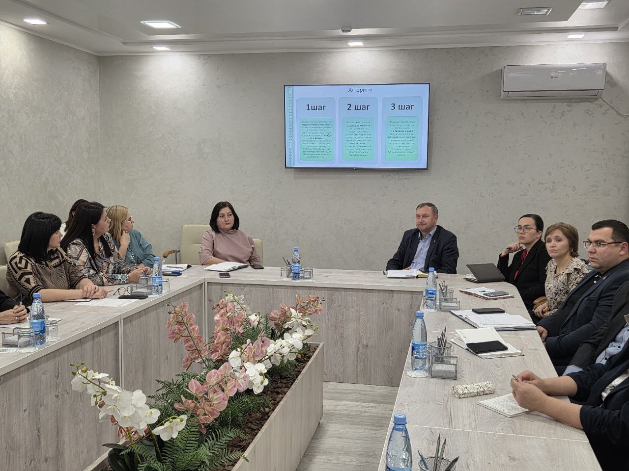 Михаил Лобазнов: В Губкинском городском округе учрежден новый знак отличия «За наставничество» Михаил Лобазнов: В Губкинском городском округе учрежден новый знак отличия «За наставничество»