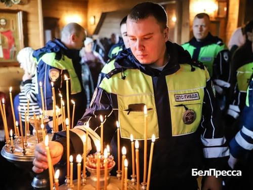 В Белгороде помолились за жертв ДТП