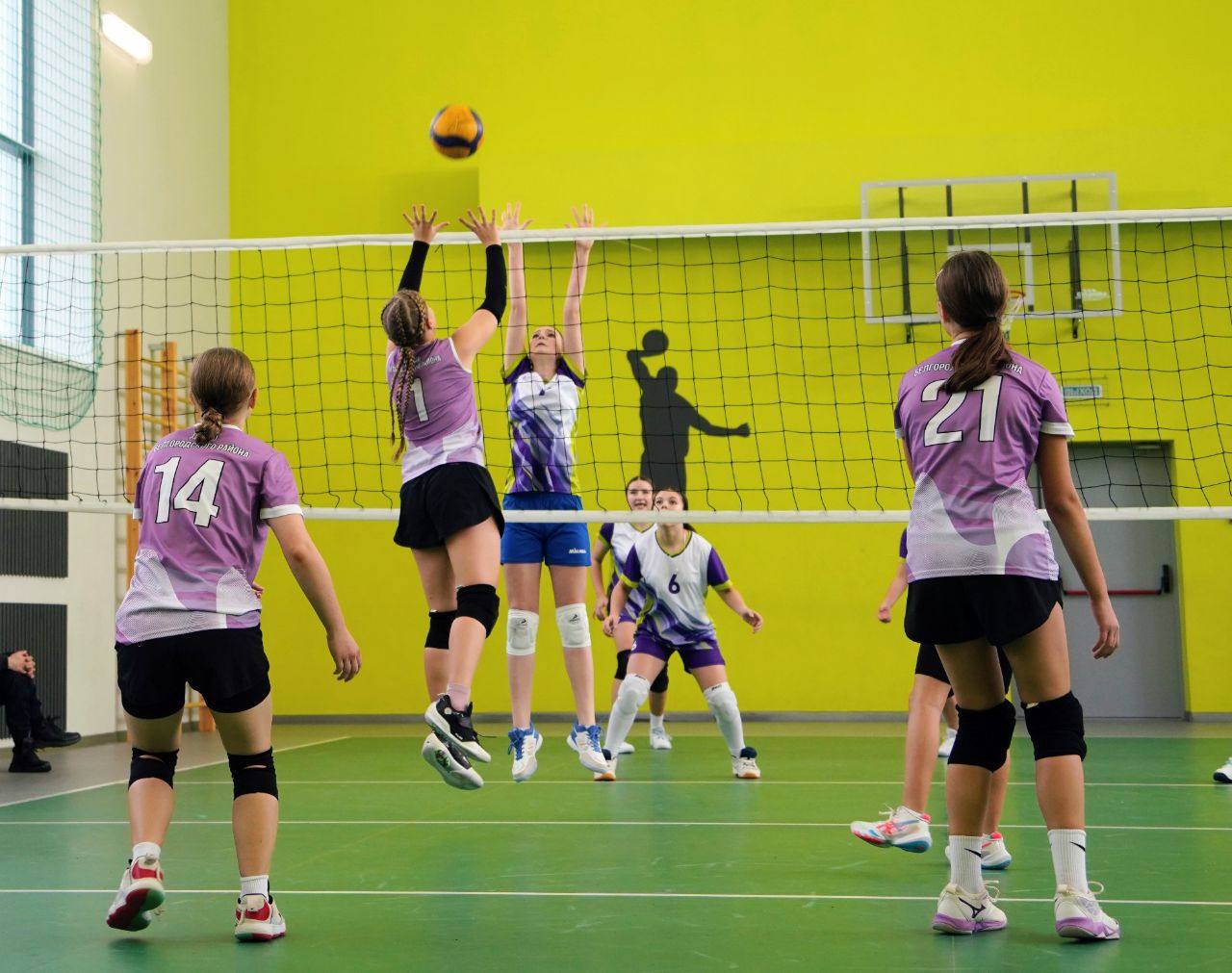 Татьяна Круглякова: Воспитанницы детско-юношеской спортивной школы стали абсолютными победительницами турнира по волейболу Татьяна Круглякова: Воспитанницы детско-юношеской спортивной школы стали абсолютными победительницами турнира по волейболу