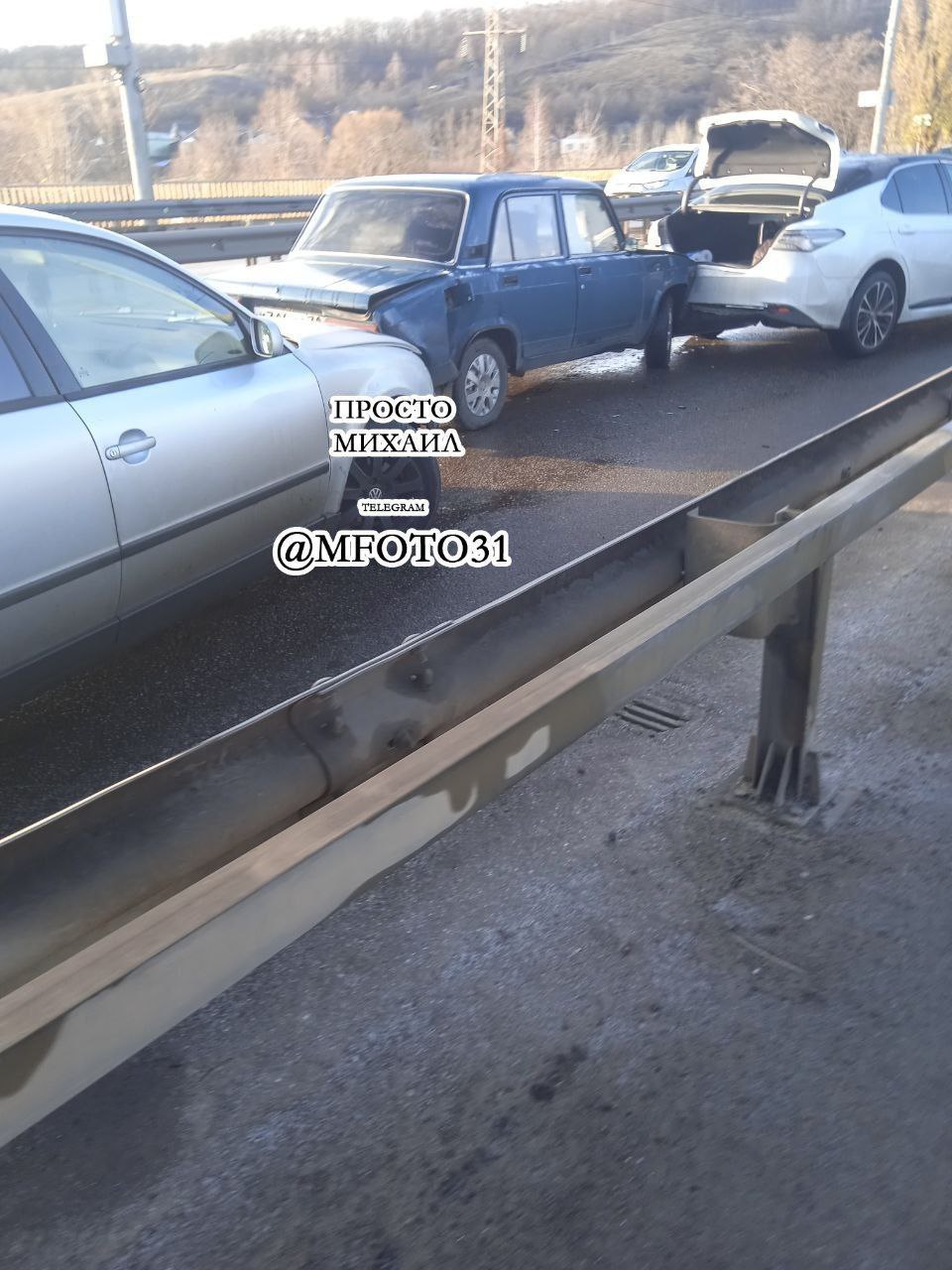 А на Костюкова в областном центре столкнулись семь машин, сообщают очевидцы А на Костюкова в областном центре столкнулись семь машин, сообщают очевидцы