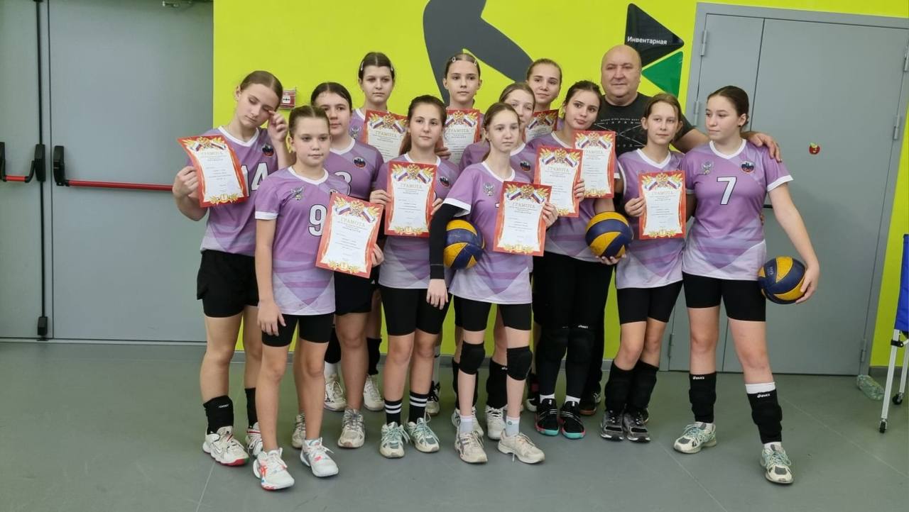 Татьяна Круглякова: Воспитанницы детско-юношеской спортивной школы стали абсолютными победительницами турнира по волейболу Татьяна Круглякова: Воспитанницы детско-юношеской спортивной школы стали абсолютными победительницами турнира по волейболу