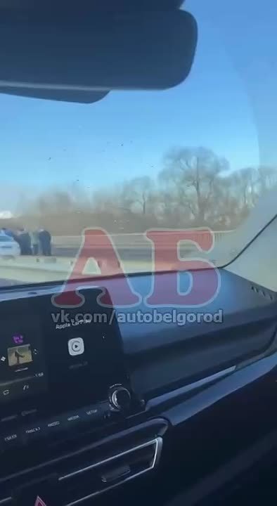 А на Костюкова в областном центре столкнулись семь машин, сообщают очевидцы