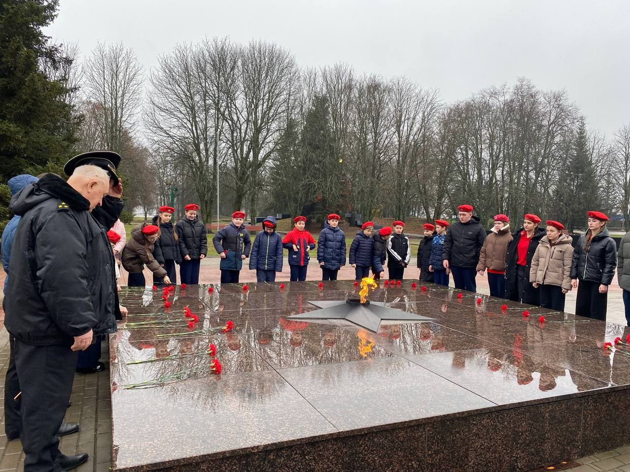 Олег Медведев: На мемориале «Курская Дуга» прошла церемония вступления учащихся МБОУ "Терновская ООШ" в ряды Всероссийского детско-юношеского военно-патриотического общественного движения «Юнармия» Олег Медведев: На мемориале «Курская Дуга» прошла церемония вступления учащихся МБОУ "Терновская ООШ" в ряды Всероссийского детско-юношеского военно-патриотического общественного движения «Юнармия»