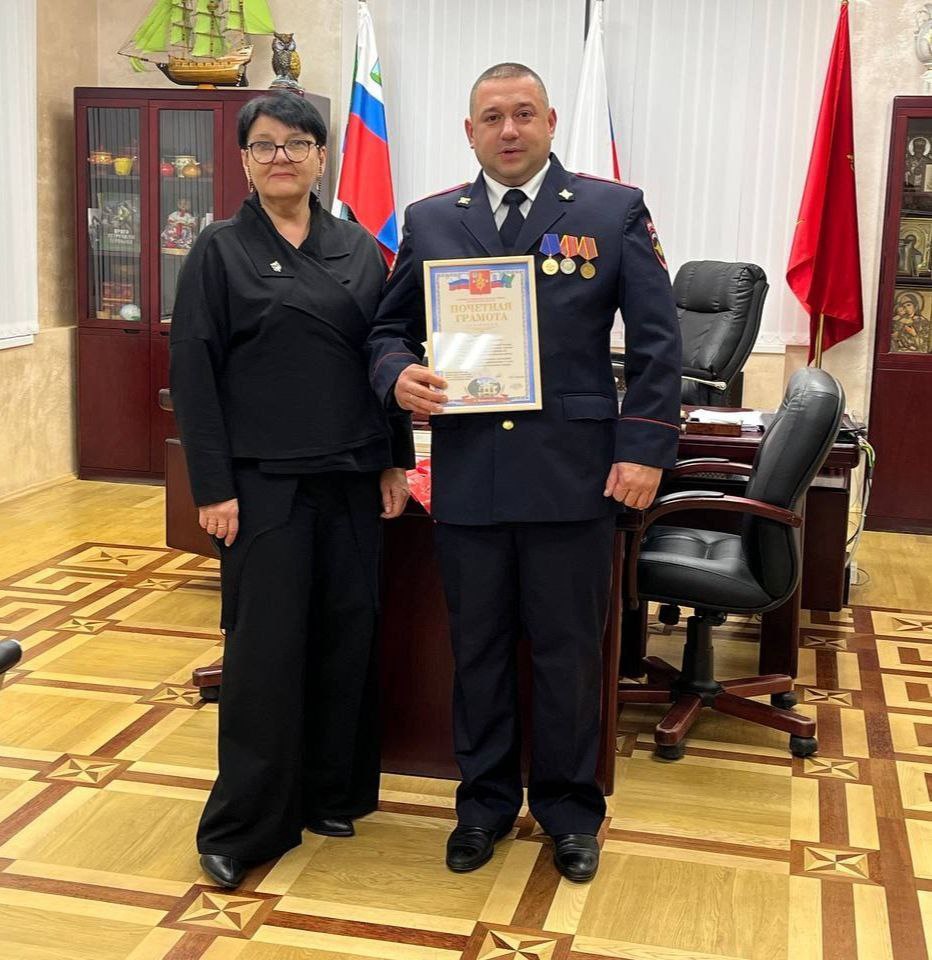 Владимир Переверзев: Завершаем день на позитивной ноте! Сегодня слова благодарности и признательности — нашим участковым уполномоченным Борисовского отдела внутренних дел Владимир Переверзев: Завершаем день на позитивной ноте! Сегодня слова благодарности и признательности — нашим участковым уполномоченным Борисовского отдела внутренних дел