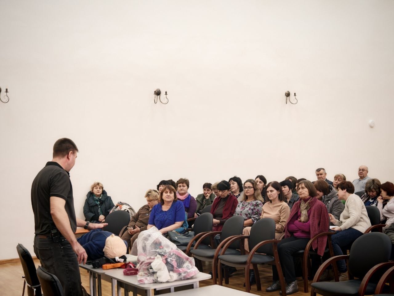 Педагоги Головчинской школы освоили важные навыки тактической медицины Педагоги Головчинской школы освоили важные навыки тактической медицины