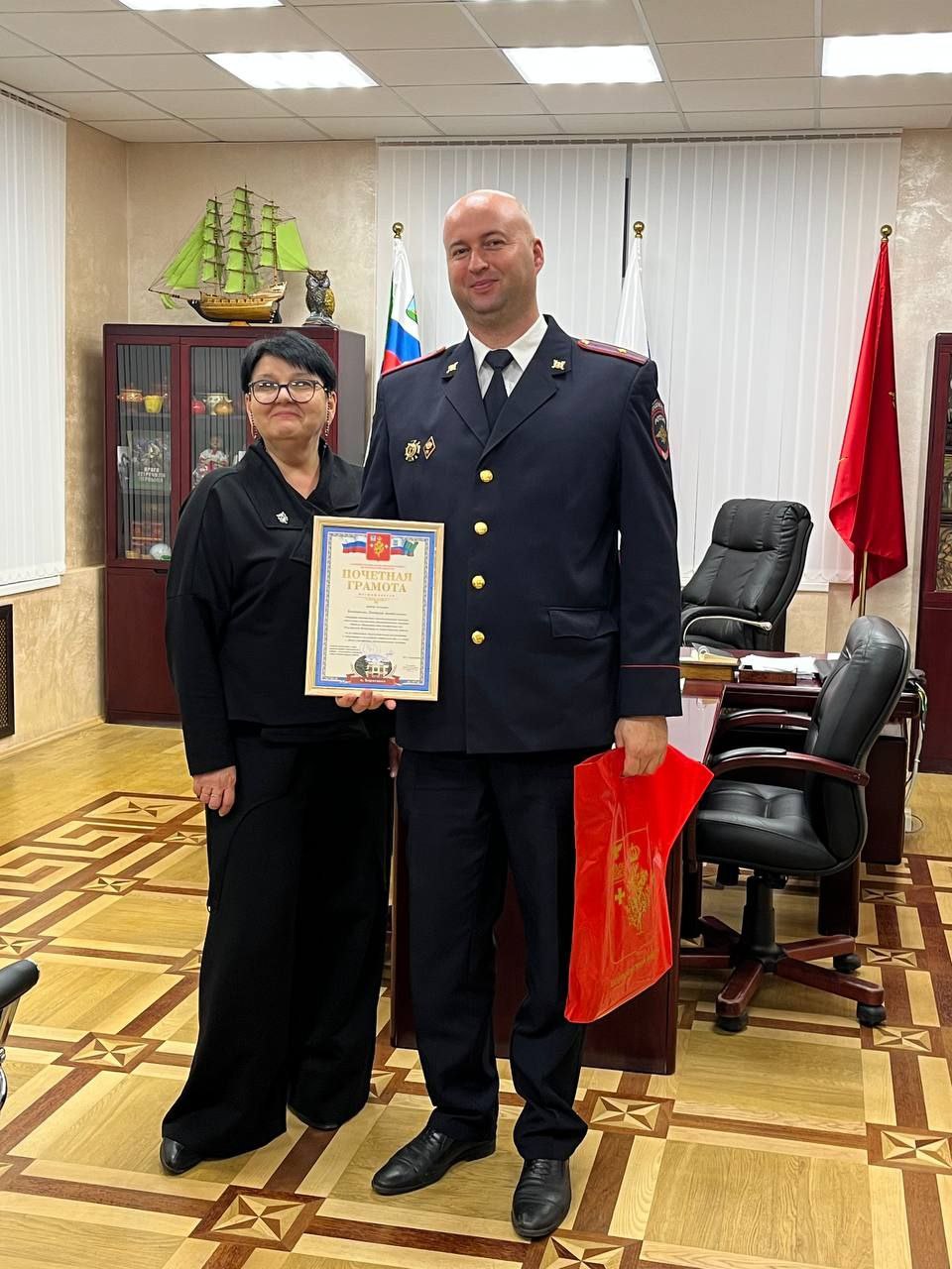 Владимир Переверзев: Завершаем день на позитивной ноте! Сегодня слова благодарности и признательности — нашим участковым уполномоченным Борисовского отдела внутренних дел Владимир Переверзев: Завершаем день на позитивной ноте! Сегодня слова благодарности и признательности — нашим участковым уполномоченным Борисовского отдела внутренних дел