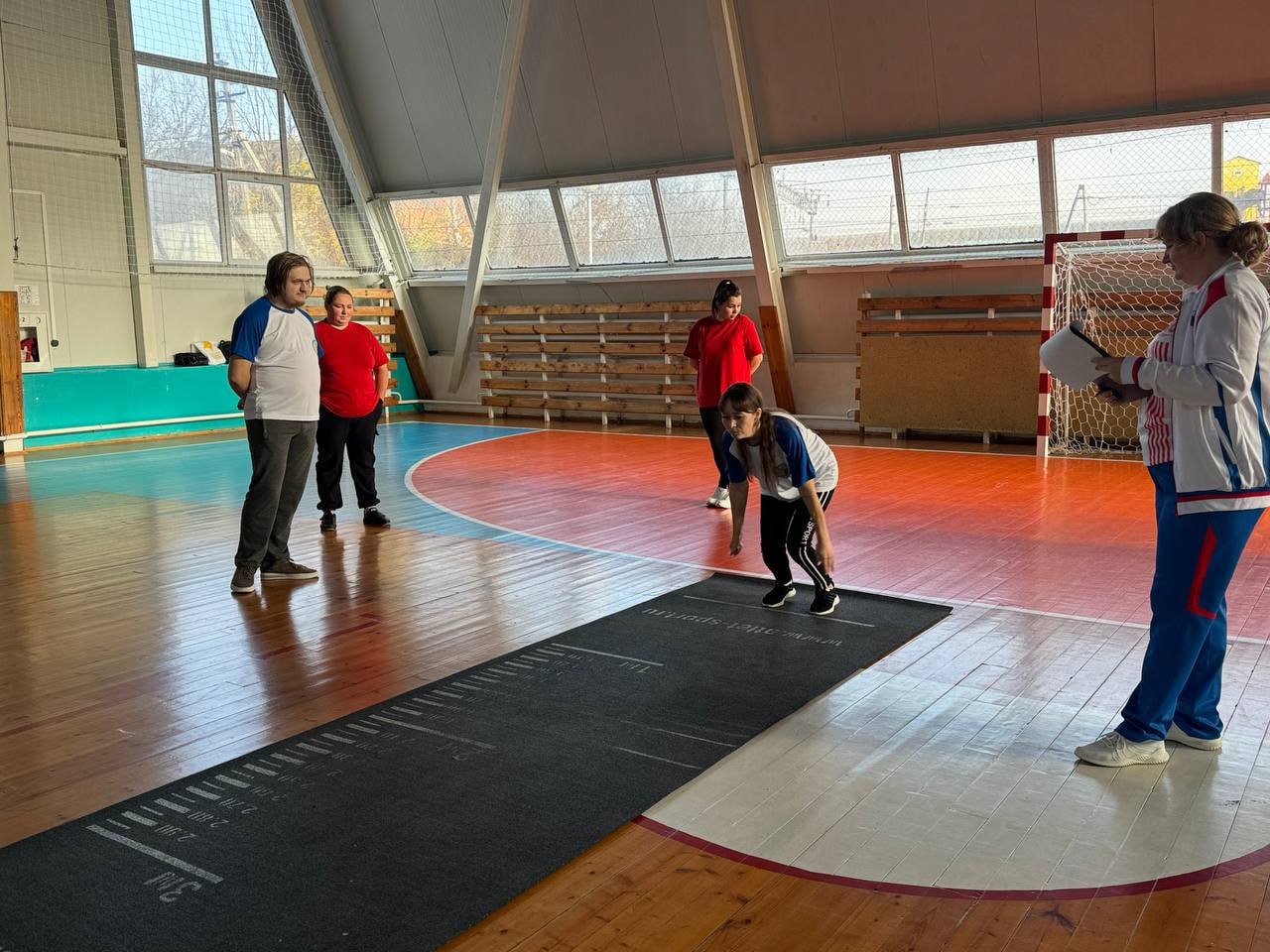 На базе детско-юношеской спортивной школы посёлка Волоконовка состоялся муниципальный фестиваль Всероссийского физкультурно-спортивного комплекса «Готов к труду и обороне» среди жителей района 20-39 лет На базе детско-юношеской спортивной школы посёлка Волоконовка состоялся муниципальный фестиваль Всероссийского физкультурно-спортивного комплекса «Готов к труду и обороне» среди жителей района 20-39 лет