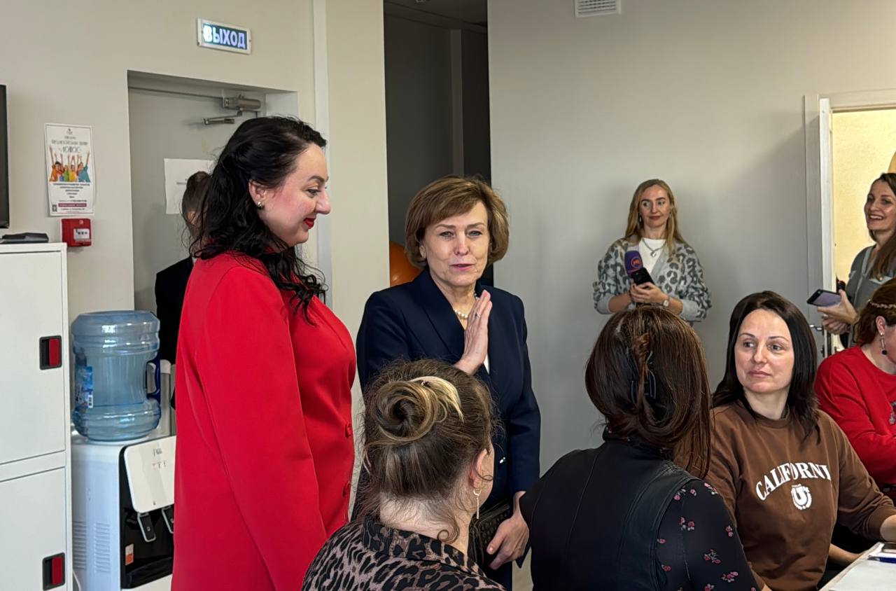 Анна Куташова: В преддверии одного из самых тёплых праздников — Дня матери — побывала на благотворительном форуме «День красоты и заботы» Анна Куташова: В преддверии одного из самых тёплых праздников — Дня матери — побывала на благотворительном форуме «День красоты и заботы»