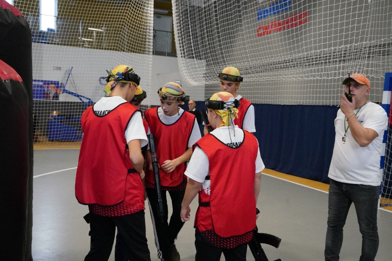 15 ноября на базе Культурно-Спортивного Центра города Короча прошел яркий и динамичный Региональный Этап Первенства Федерации Лазертага России по лазерному бою в дисциплине "Захват Контрольных Точек"! 15 ноября на базе Культурно-Спортивного Центра города Короча прошел яркий и динамичный Региональный Этап Первенства Федерации Лазертага России по лазерному бою в дисциплине "Захват Контрольных Точек"!