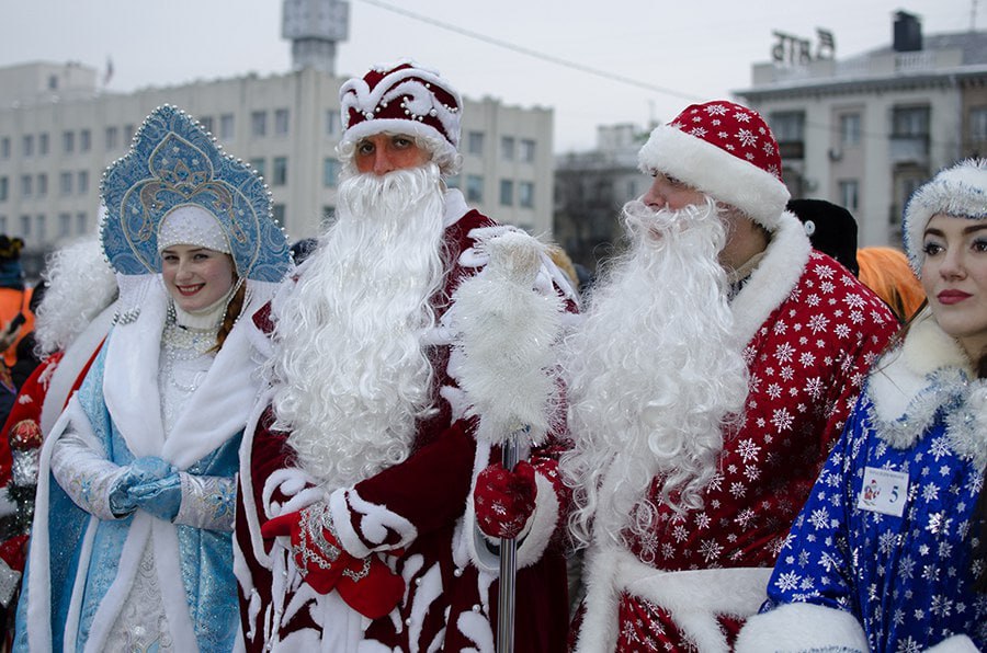 От древнего духа зимы до главного символа Нового года От древнего духа зимы до главного символа Нового года