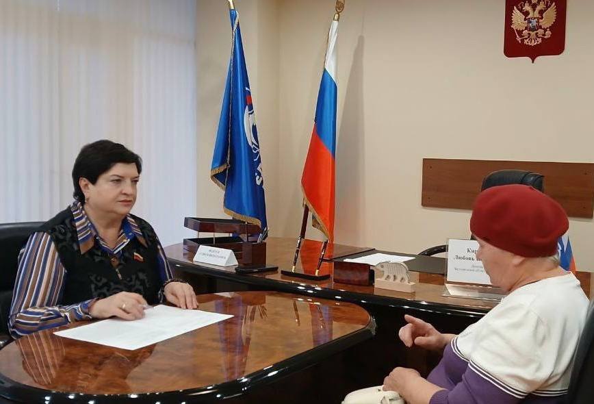 Депутаты областной Думы продолжают активно оказывать содействие в решении проблем земляков Депутаты областной Думы продолжают активно оказывать содействие в решении проблем земляков