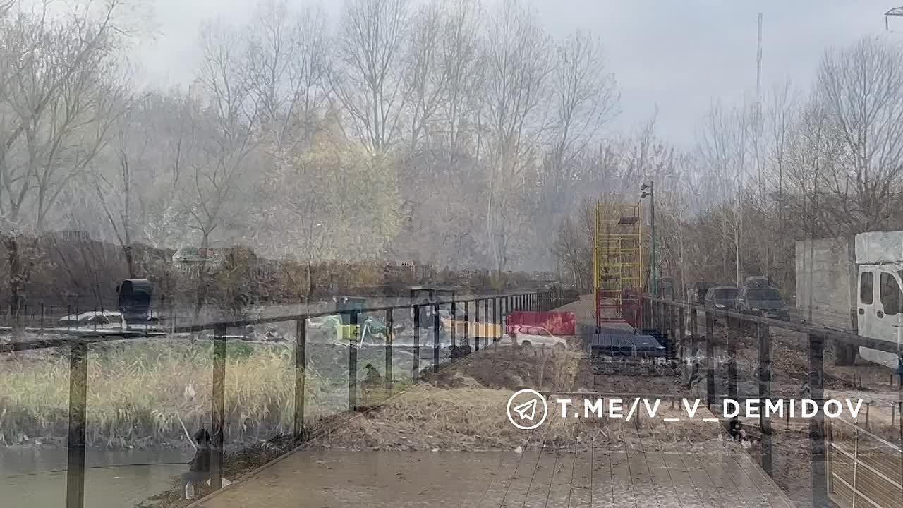 В белгородском парке «Берега» возводят новый мост со смотровой площадкой