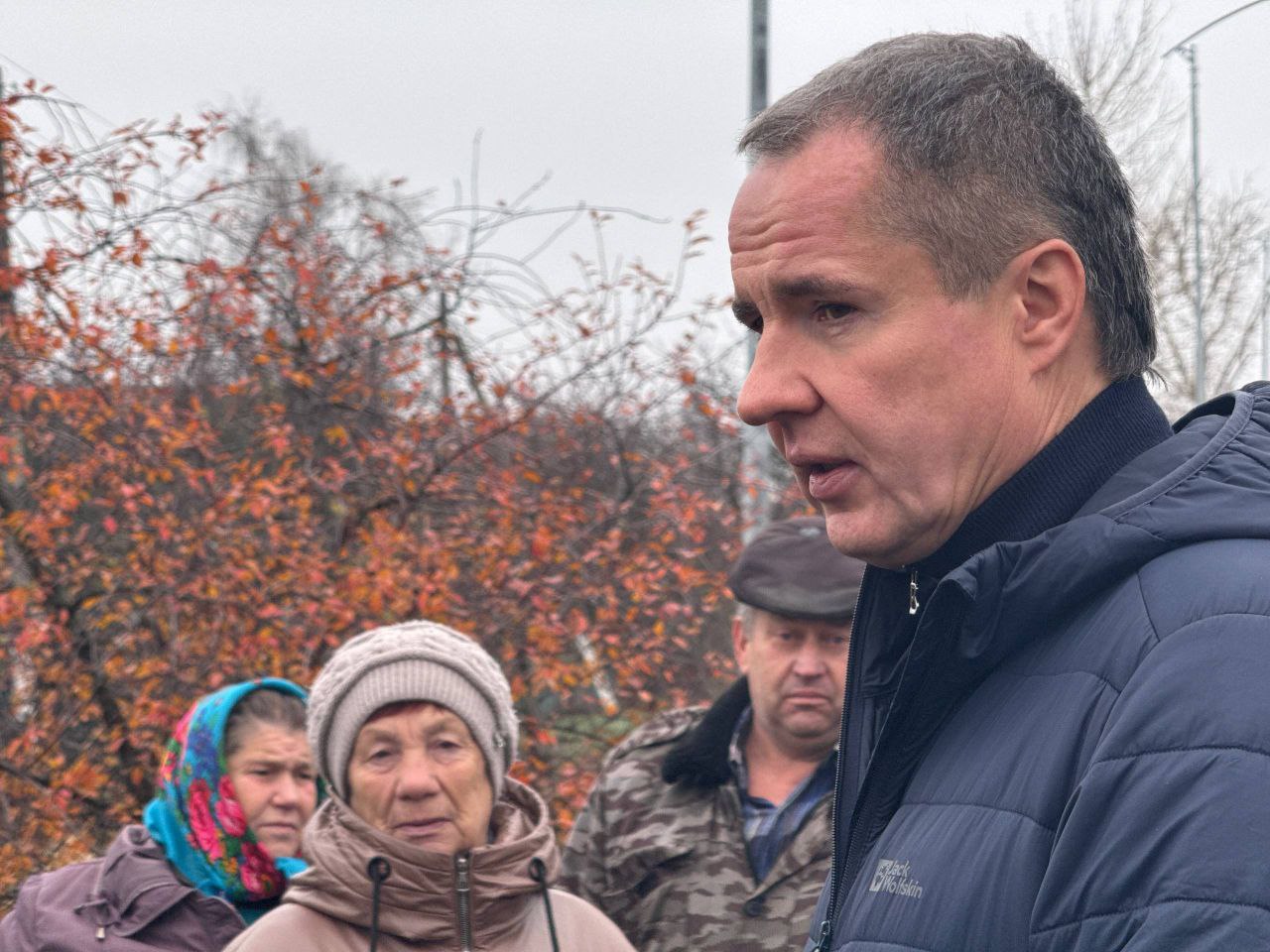 123«Как я к людям – так и люди ко мне. Самое главное – никого не обманывать. Какой бы ни была тяжёлой ситуация, надо говорить как есть»: за пять лет Вячеслав Гладков провёл более 1 000 встреч с жителями Белгородской области...