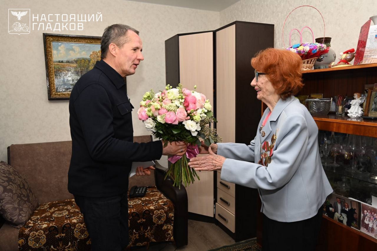 123«Как я к людям – так и люди ко мне. Самое главное – никого не обманывать. Какой бы ни была тяжёлой ситуация, надо говорить как есть»: за пять лет Вячеслав Гладков провёл более 1 000 встреч с жителями Белгородской области... 123«Как я к людям – так и люди ко мне. Самое главное – никого не обманывать. Какой бы ни была тяжёлой ситуация, надо говорить как есть»: за пять лет Вячеслав Гладков провёл более 1 000 встреч с жителями Белгородской области...