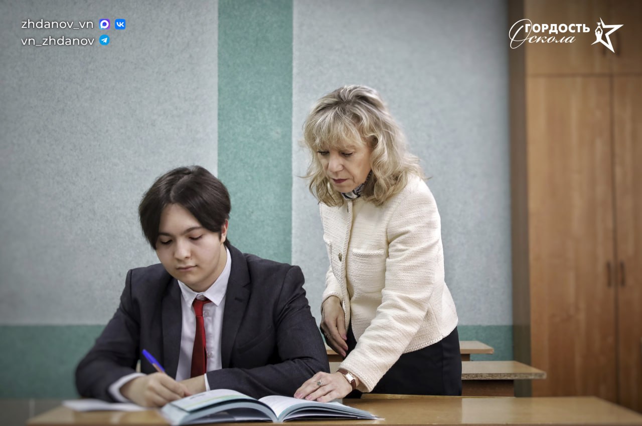 Владимир Жданов: Наша гордость — образование! Владимир Жданов: Наша гордость — образование!