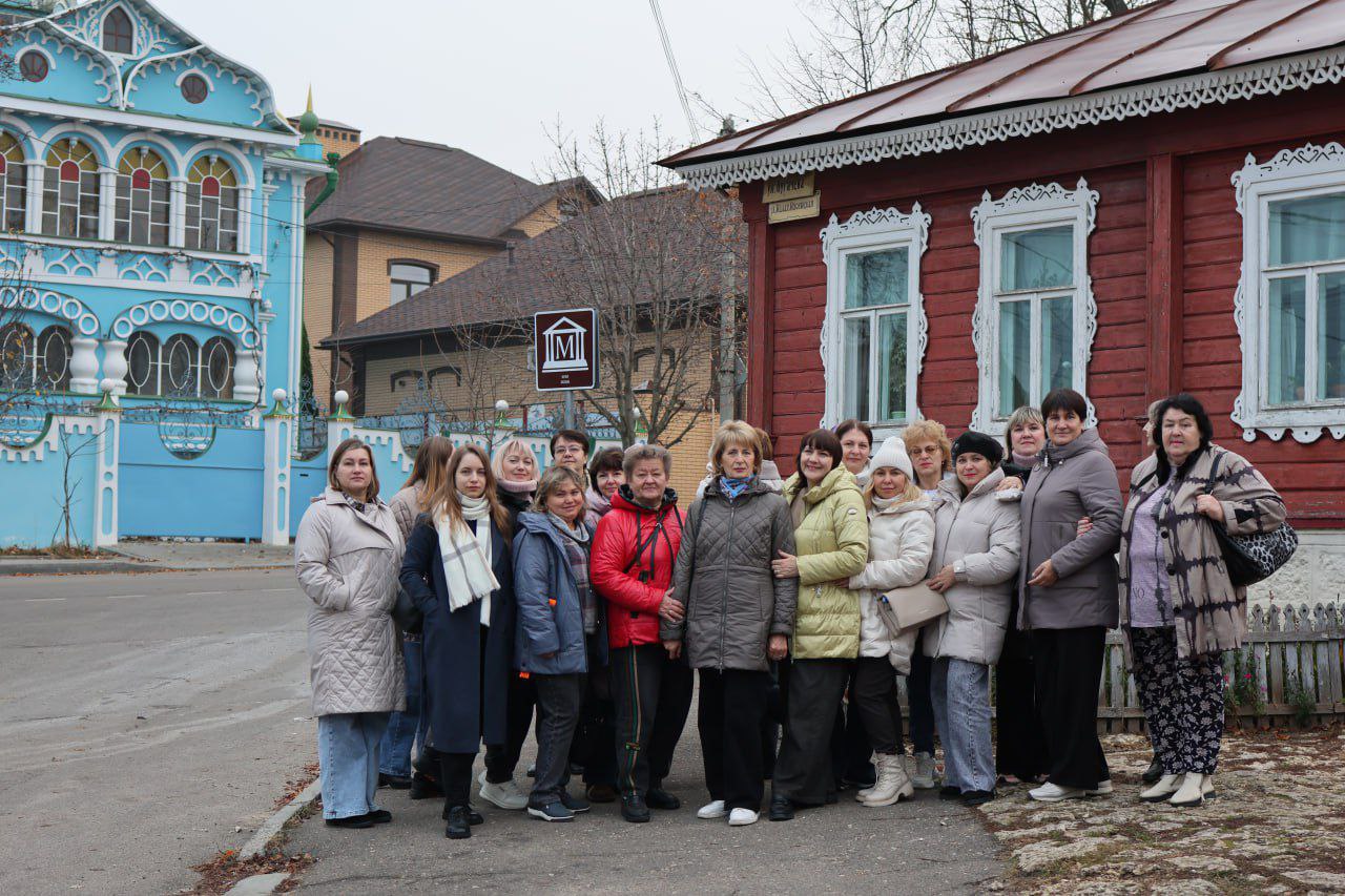 Олег Медведев: 8-9 ноября 2025 года профсоюзный актив Яковлевской территориальной организации Общероссийского Профсоюза образования совершил увлекательный тур "Жемчужины Липецкой земли" Олег Медведев: 8-9 ноября 2025 года профсоюзный актив Яковлевской территориальной организации Общероссийского Профсоюза образования совершил увлекательный тур "Жемчужины Липецкой земли"