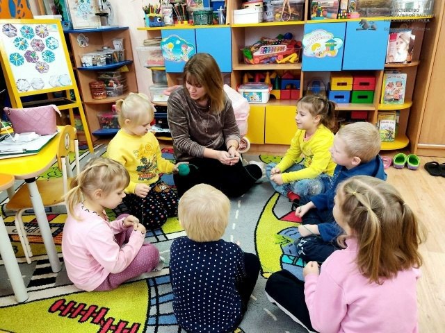 Социально-реабилитационный центр для несовершеннолетних внесён во Всероссийскую Книгу Почёта Социально-реабилитационный центр для несовершеннолетних внесён во Всероссийскую Книгу Почёта