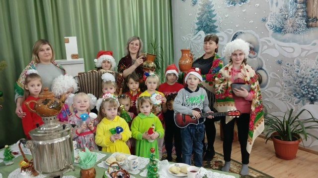 Социально-реабилитационный центр для несовершеннолетних внесён во Всероссийскую Книгу Почёта Социально-реабилитационный центр для несовершеннолетних внесён во Всероссийскую Книгу Почёта