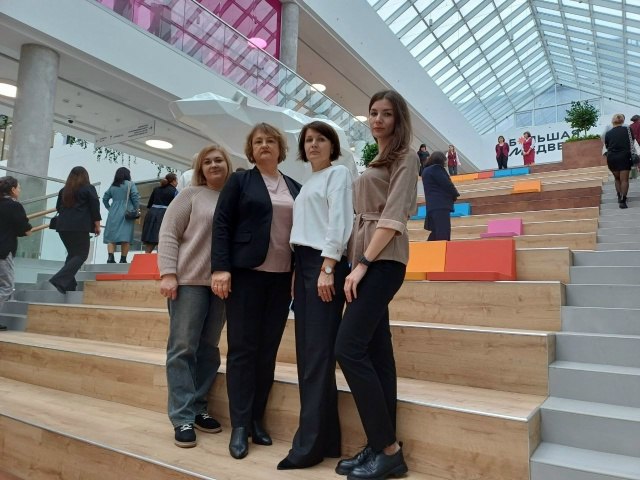 Социально-реабилитационный центр для несовершеннолетних внесён во Всероссийскую Книгу Почёта Социально-реабилитационный центр для несовершеннолетних внесён во Всероссийскую Книгу Почёта