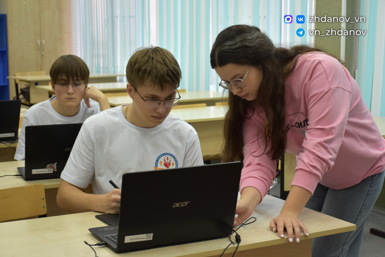 Владимир Жданов: В школе № 24 открылся инженерный класс Владимир Жданов: В школе № 24 открылся инженерный класс