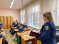 Накануне Всемирного дня ребенка сотрудник СУ СК России по Белгородской области встретилась кадетами ведомства