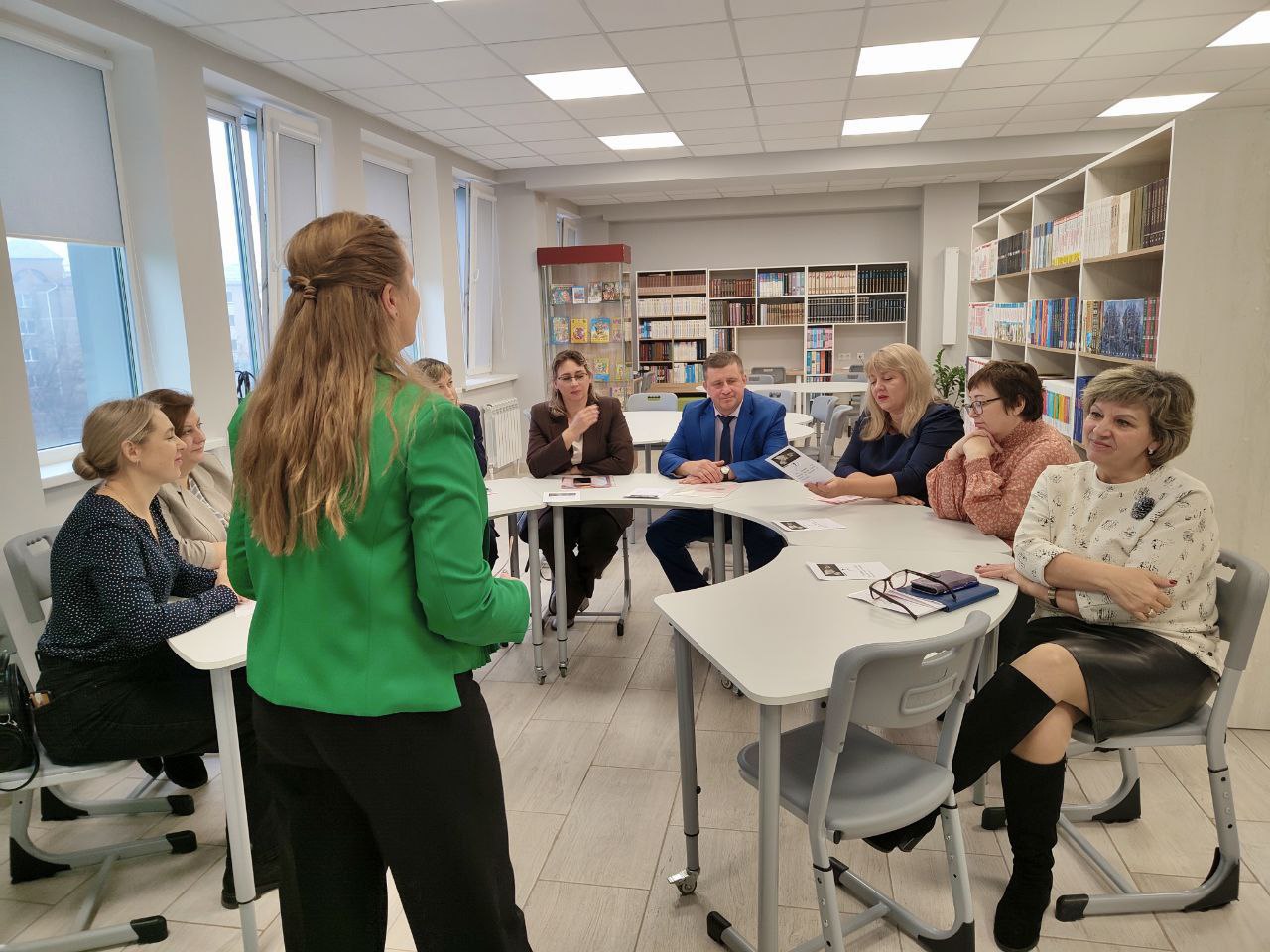 Олег Медведев: Вчера, 20 ноября, принял участие в коллегии управления образования «Управление качеством образования как ресурс развития муниципальной системы образования» Олег Медведев: Вчера, 20 ноября, принял участие в коллегии управления образования «Управление качеством образования как ресурс развития муниципальной системы образования»