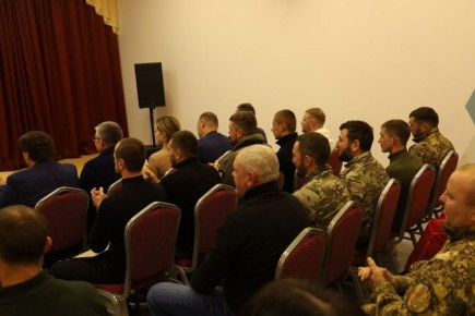 Андрей Гриднев: Вместе с председателем Белгородской областной Думы Юрием Клепиковым и депутатами Белгородской областной Думы Олесей Нестеренко, Алексеем Балановским и Геннадием Чмиревым встретились с нашими участниками...