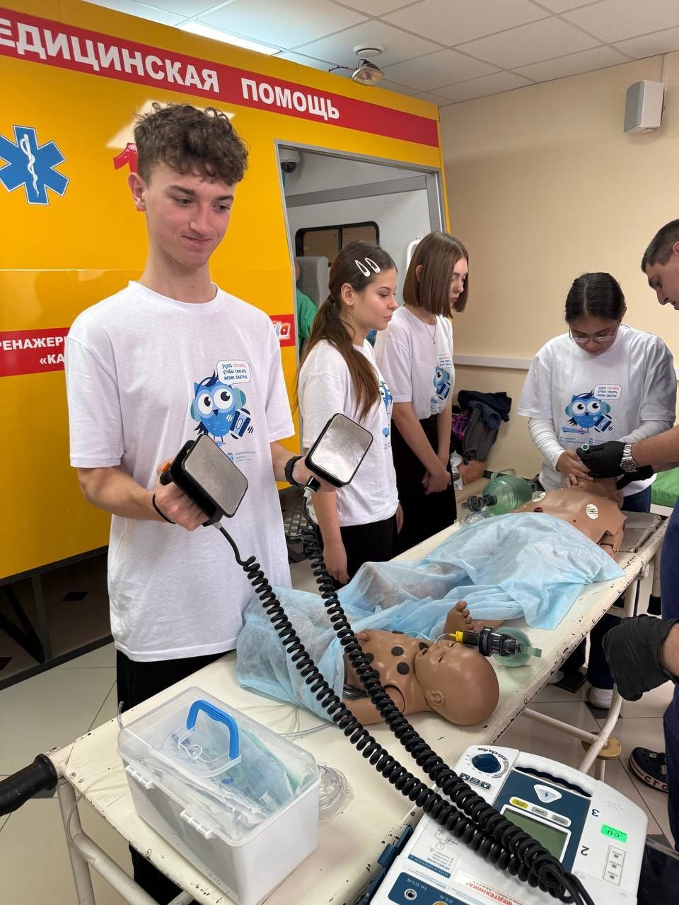 Владимир Переверзев: Учащиеся 10 и 11 медицинских классов школы №2 поселка Борисовка в рамках губернаторского проекта «Медицинские классы» активно участвуют в профориентационных «Университетских субботах», которые проводит... Владимир Переверзев: Учащиеся 10 и 11 медицинских классов школы №2 поселка Борисовка в рамках губернаторского проекта «Медицинские классы» активно участвуют в профориентационных «Университетских субботах», которые проводит...