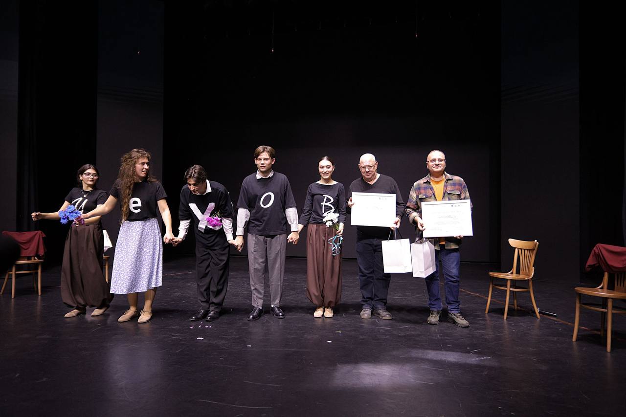 Татьяна Киреева: На этих выходных в областном Центре молодёжных инициатив прошла премьера пятого спектакля в рамках проекта «Арт-лаборатория молодых творцов «Пограничное искусство: Курск и Белгород», реализуемого при... Татьяна Киреева: На этих выходных в областном Центре молодёжных инициатив прошла премьера пятого спектакля в рамках проекта «Арт-лаборатория молодых творцов «Пограничное искусство: Курск и Белгород», реализуемого при...