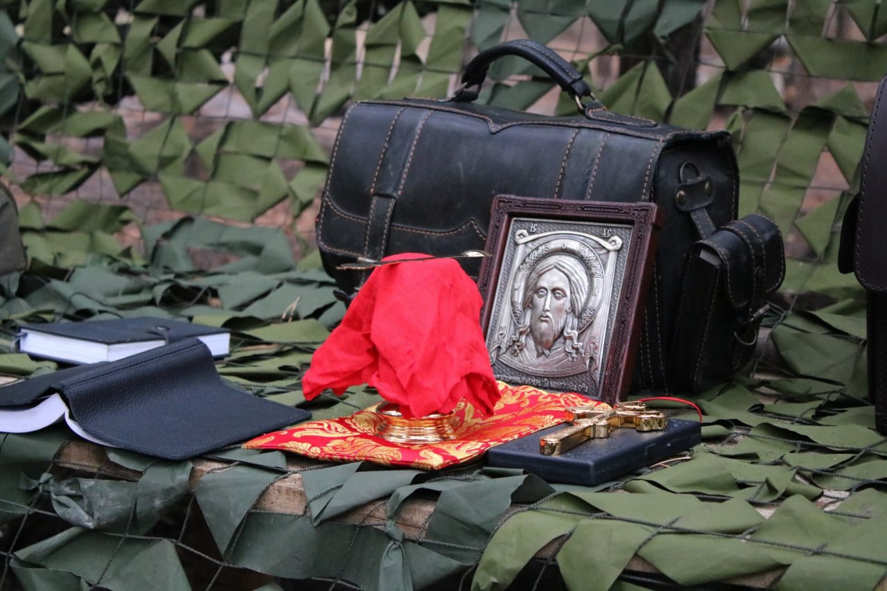 Белгородские священники поддержали бойцов СВО в ЛНР Белгородские священники поддержали бойцов СВО в ЛНР