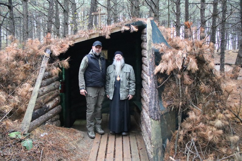 Белгородские священники поддержали бойцов СВО в ЛНР Белгородские священники поддержали бойцов СВО в ЛНР