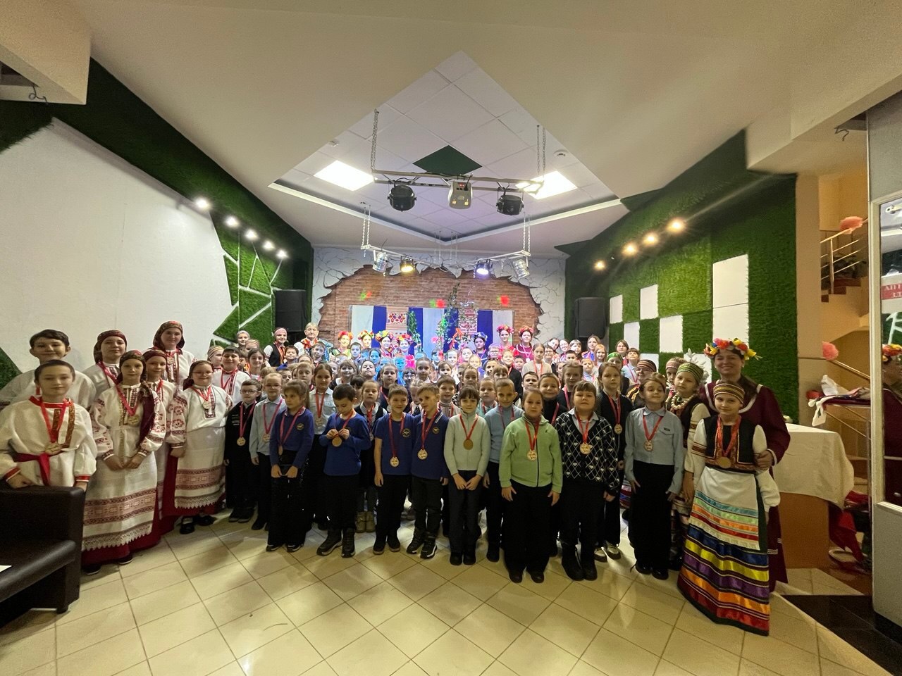 Волоконовская детская школа искусств успешно завершила проект «Кладезь традиций» Волоконовская детская школа искусств успешно завершила проект «Кладезь традиций»