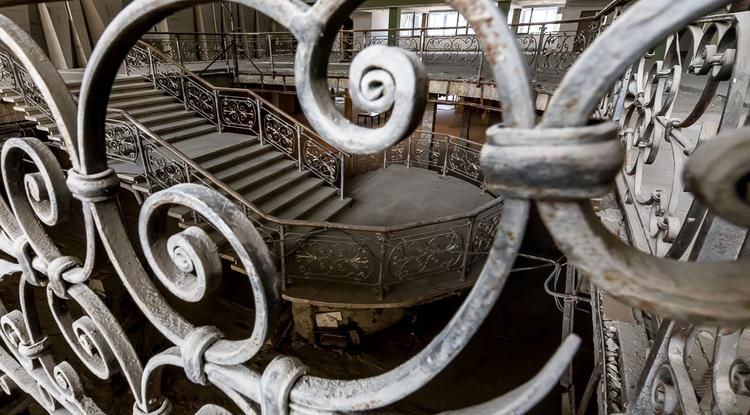 Белгородские депутаты заинтересовались будущим ДК «Комсомолец» в Старом Осколе