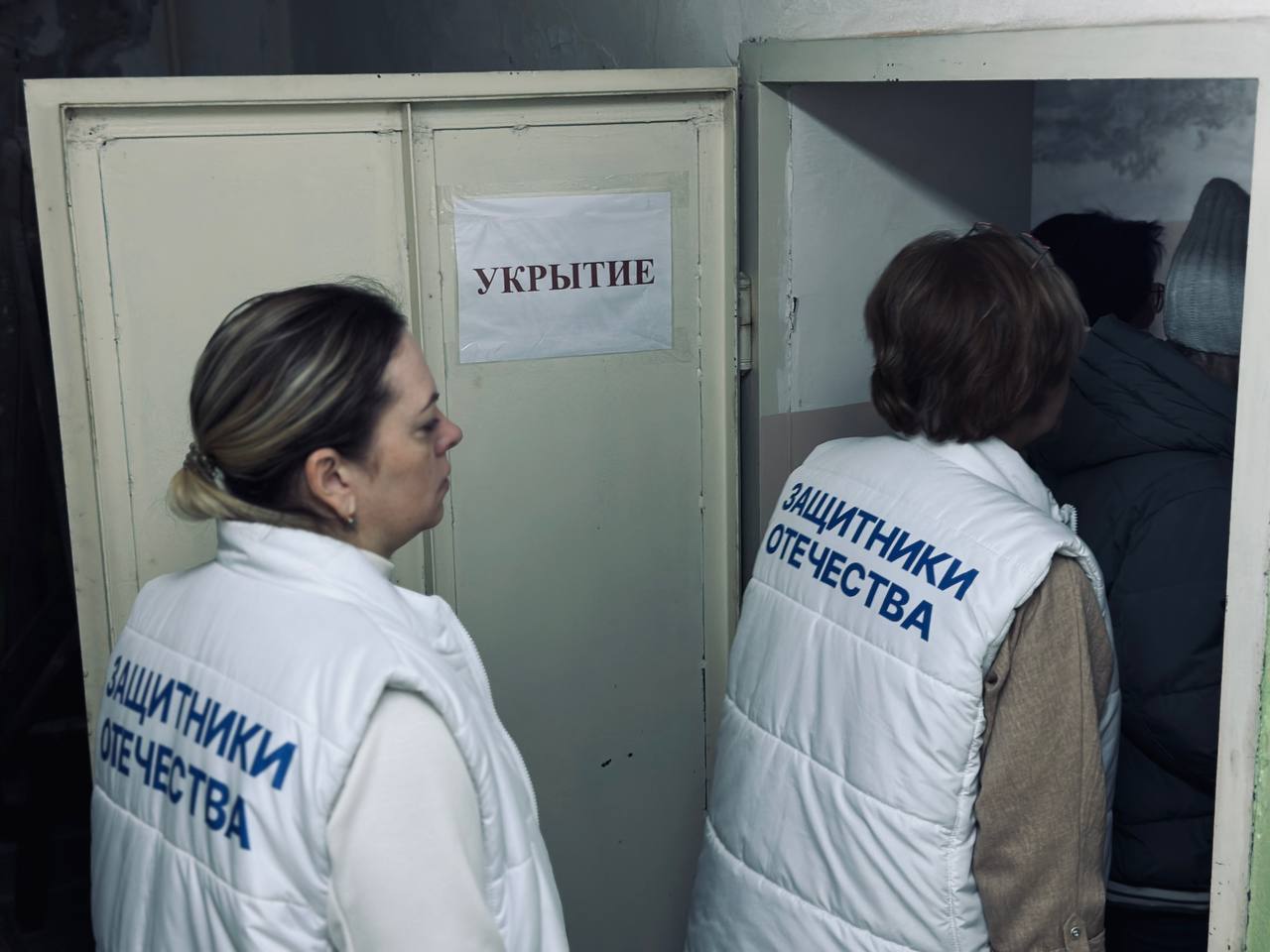 Учебный сигнал «Ракетная опасность» сегодня звучал в администрации Губкинского округа Учебный сигнал «Ракетная опасность» сегодня звучал в администрации Губкинского округа