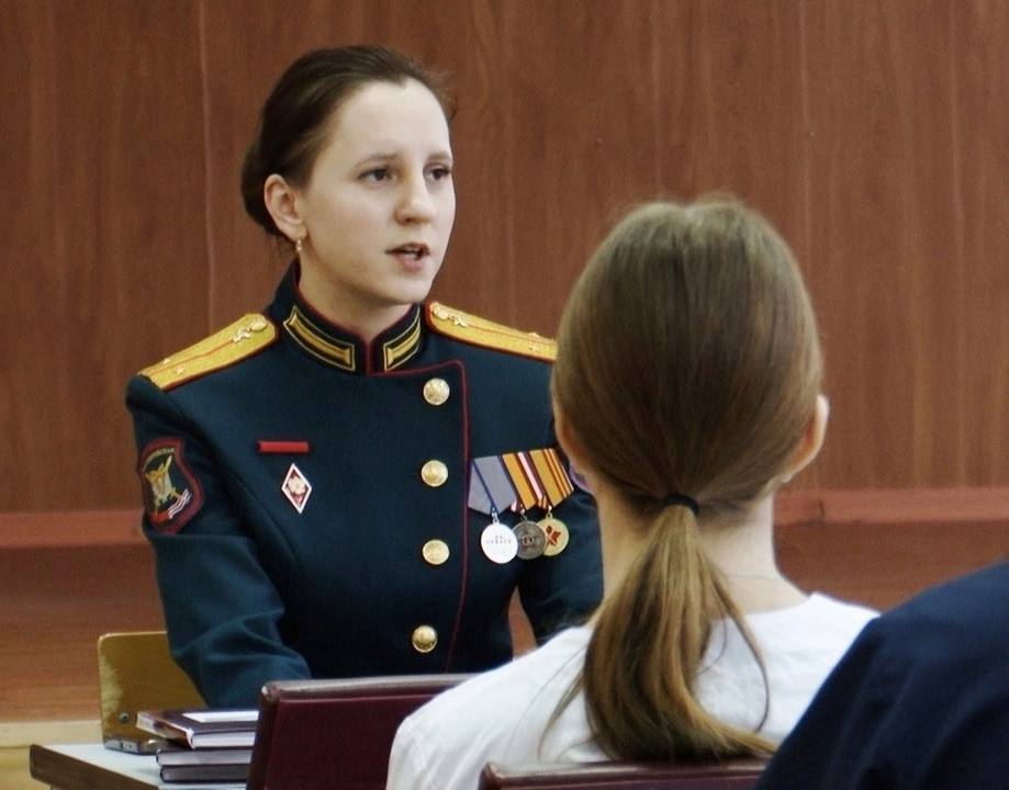 МЕДАЛЬ «ЗА ОТВАГУ»: КАК ХРУПКАЯ МАШЕНЬКА ИЗ АРДОНА СТАЛА ВОЕННЫМ ВРАЧОМ И СПАСЛА СОСЛУЖИВЦЕВ В ХОДЕ СПЕЦОПЕРАЦИИ НА УКРАИНЕ МЕДАЛЬ «ЗА ОТВАГУ»: КАК ХРУПКАЯ МАШЕНЬКА ИЗ АРДОНА СТАЛА ВОЕННЫМ ВРАЧОМ И СПАСЛА СОСЛУЖИВЦЕВ В ХОДЕ СПЕЦОПЕРАЦИИ НА УКРАИНЕ