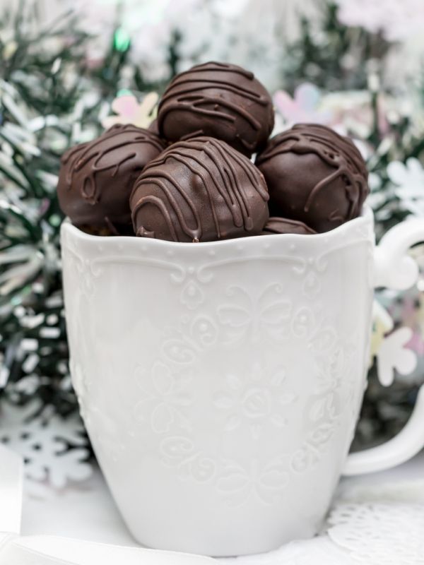 Праздничная сладость: идеальные конфеты из чернослива и орехов