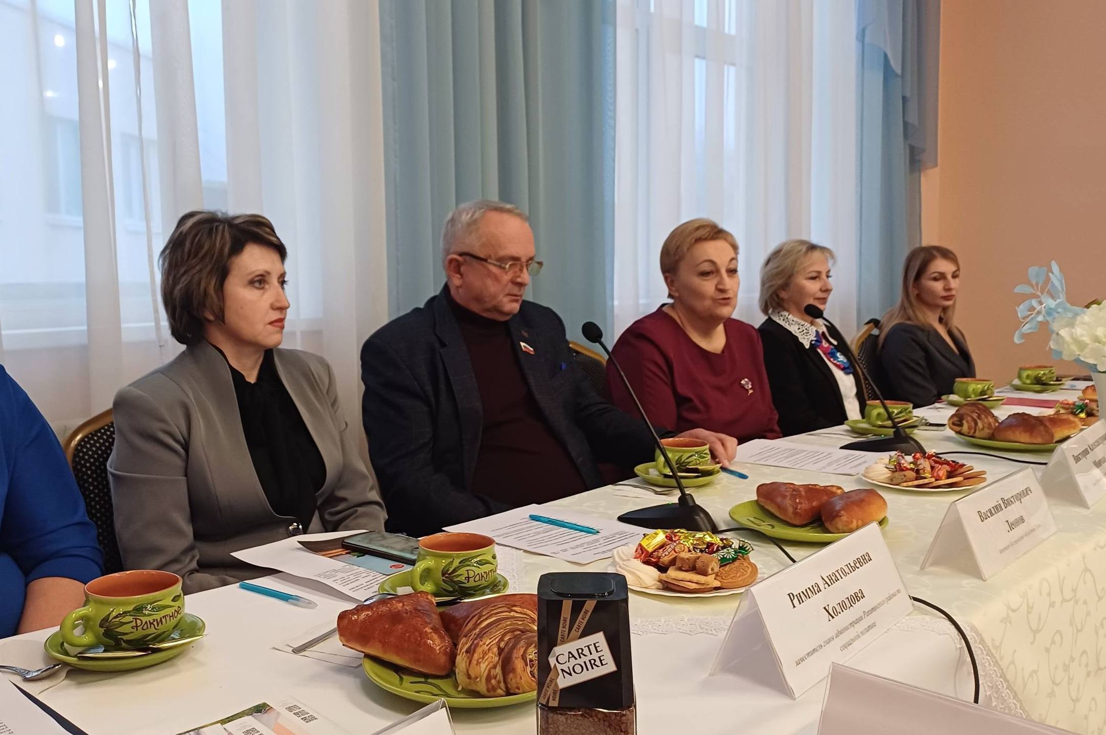 В эти дни все поздравления, пожелания и добрые слова адресованы самым главным людям — мамам В эти дни все поздравления, пожелания и добрые слова адресованы самым главным людям — мамам