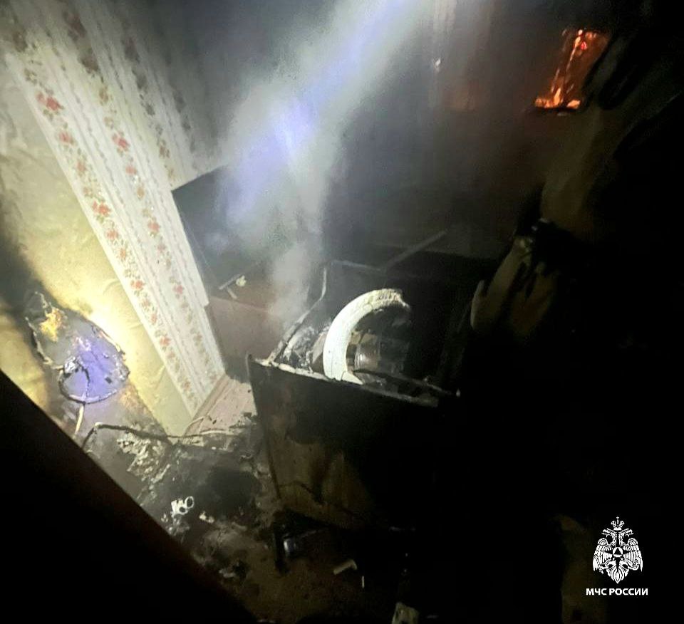 В Старом Осколе произошёл пожар в пятиэтажке В Старом Осколе произошёл пожар в пятиэтажке